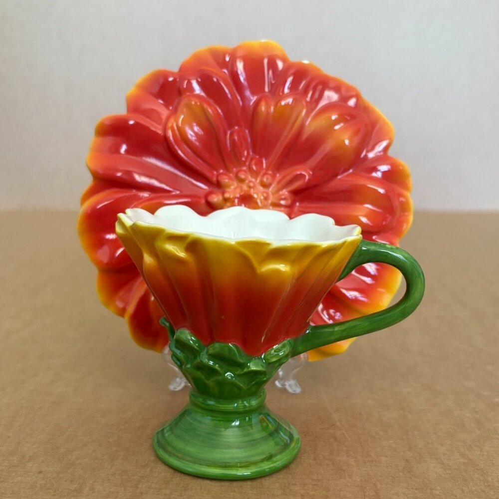 Flower Shaped Teacup & Saucer Red Orange Floral Ceramic - Picture 10 of 11